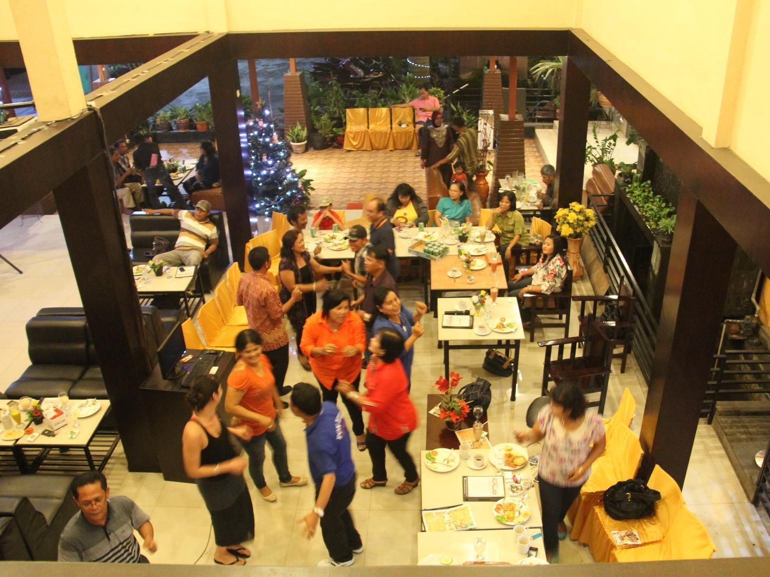 Hotel Sing A Song Pematang Siantar Bagian luar foto